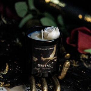 Selene • świeca sojowa o zapachu kaszmiru i magnolii