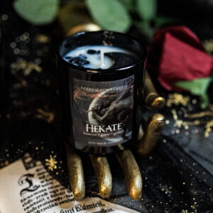 Hekate • świeca sojowa o zapachu bursztynu  i paczuli