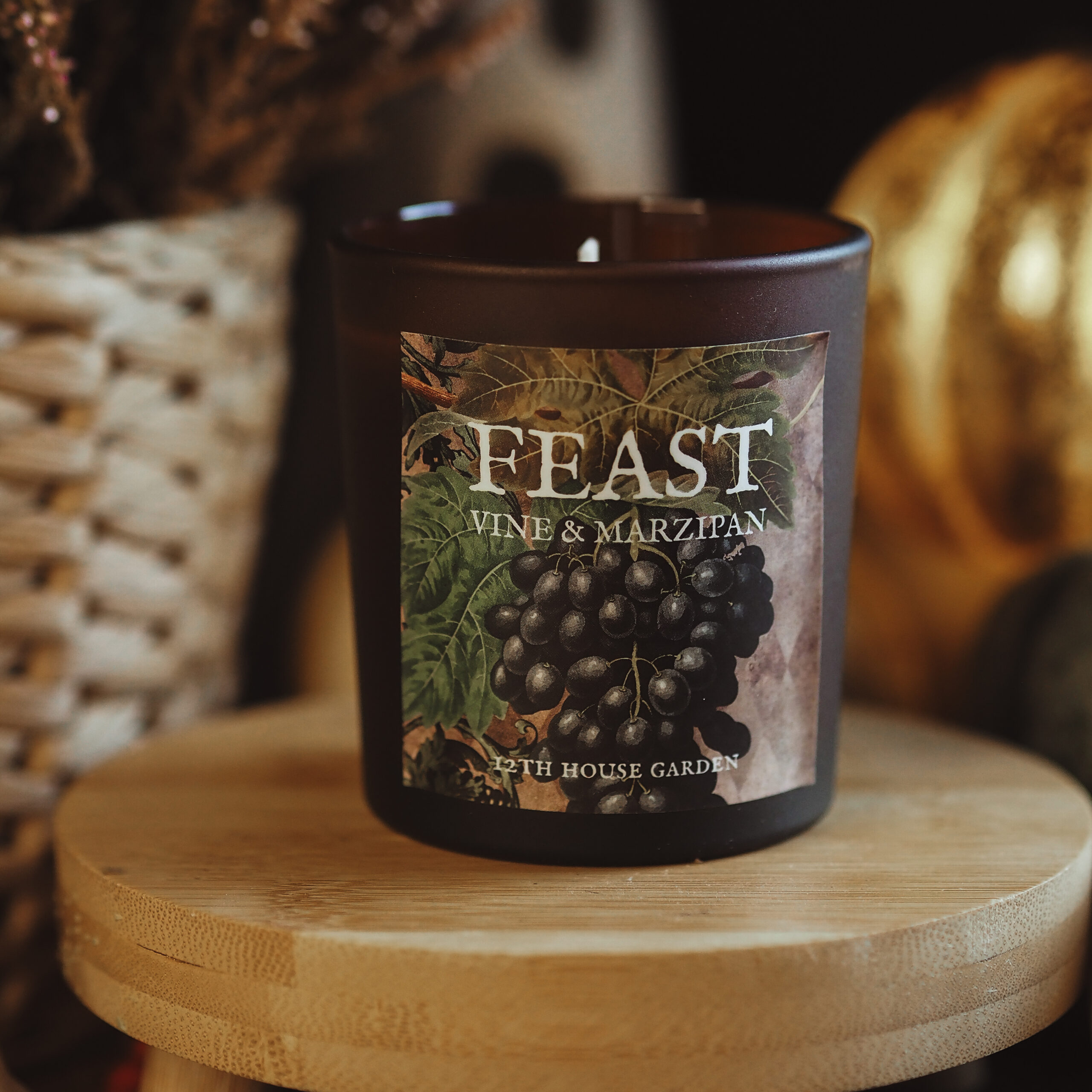 Feast ✦ świeca sojowa o zapachu wina i marcepanu - obrazek 1